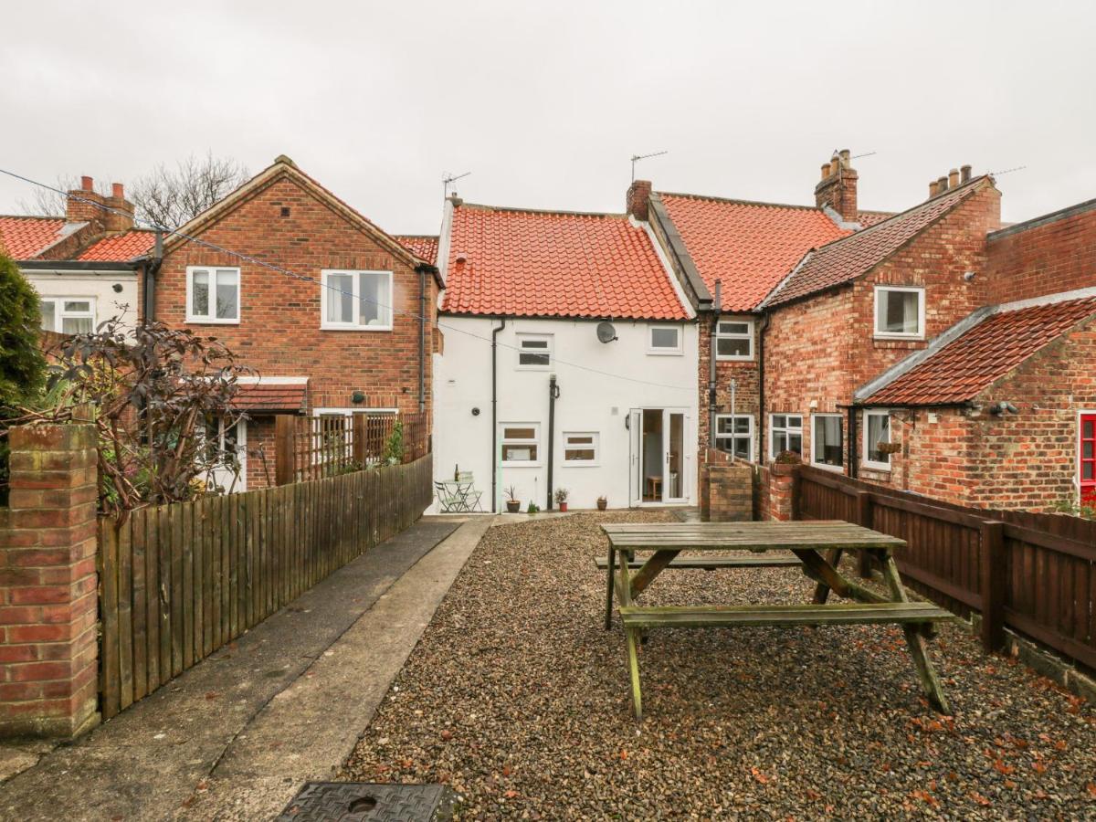 Barnaby Cottage Ярм Экстерьер фото